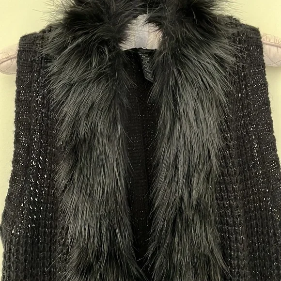 Style & Co Women’s Vest with faux fur Color Black - Picture 1 of 5